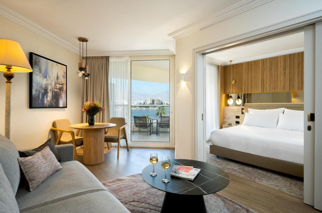 Aria Hotel Eilat Buitenkant foto Suite