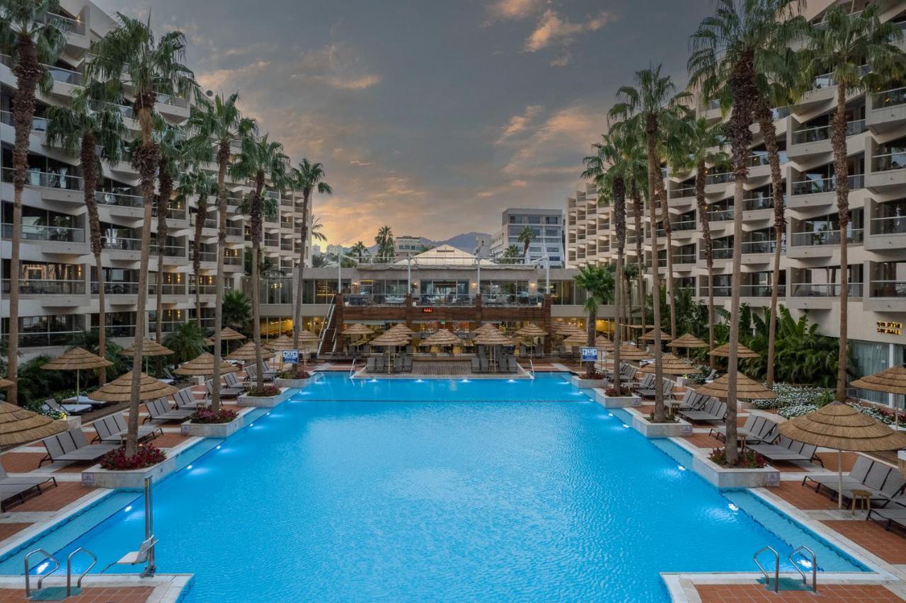 Aria Hotel Eilat Buitenkant foto The pool at the Grand Resort