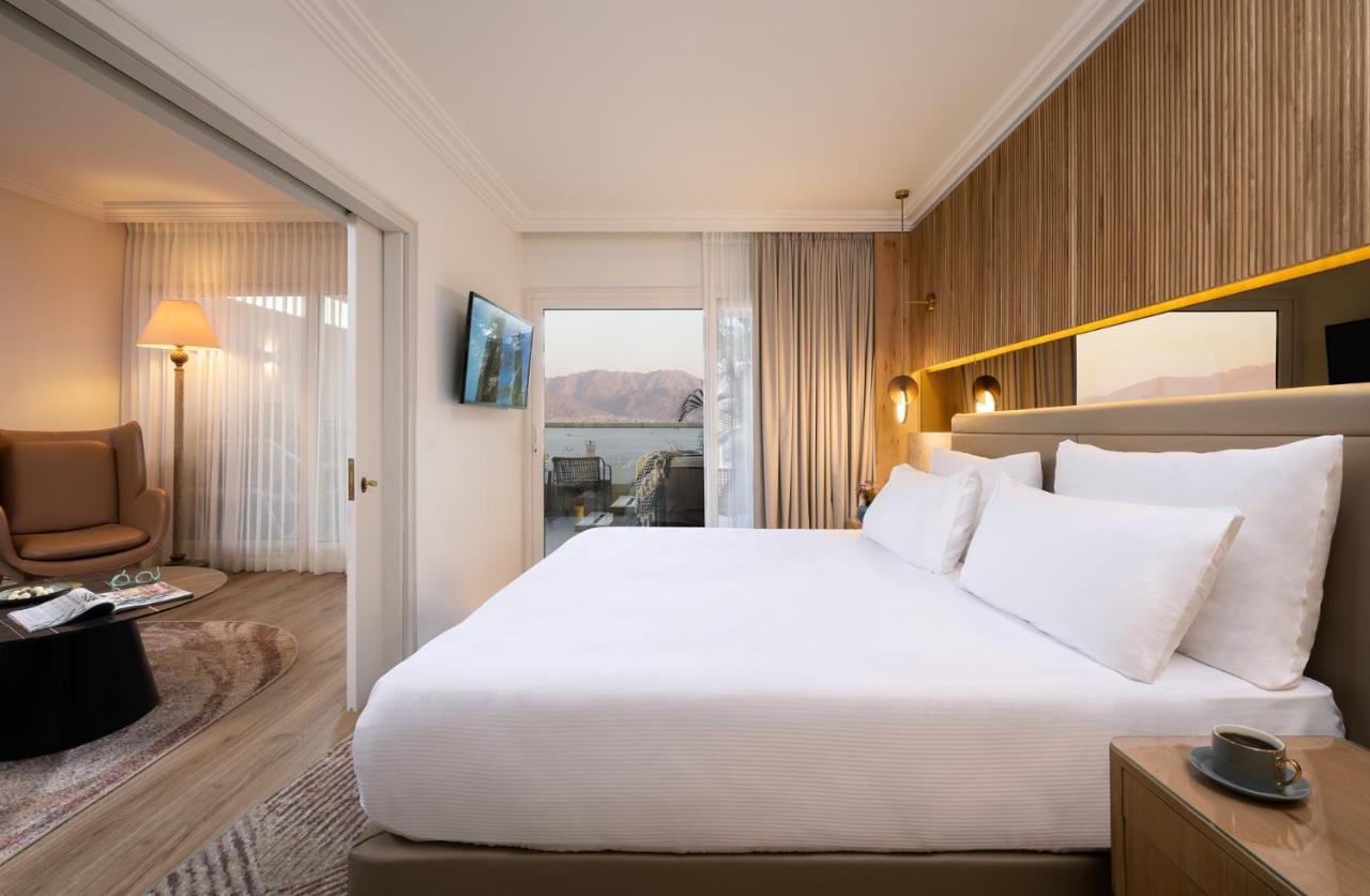 Aria Hotel Eilat Buitenkant foto A bedroom at the Dead Sea
