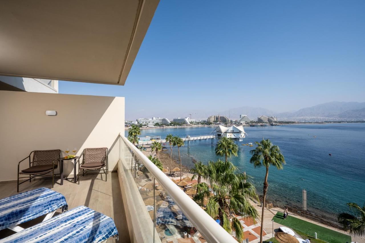 Aria Hotel Eilat Buitenkant foto Balcony view of San Diego Bay